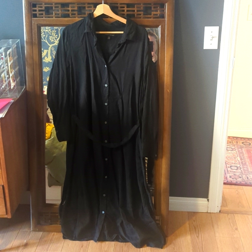Black shirt dress